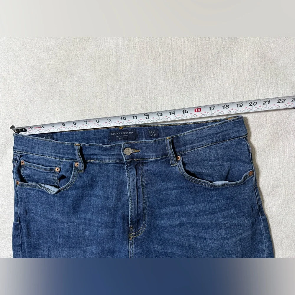 Lucky Brand Jeans Mens 38x29 Blue 410 Athletic Straight Medium Wash Denim‎